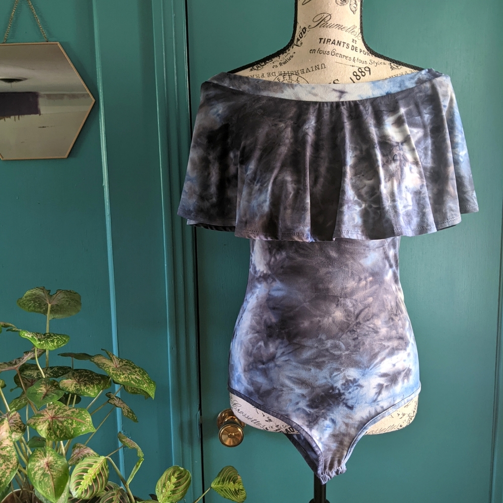 NWOT Tie Dye Flounce Bodysuit